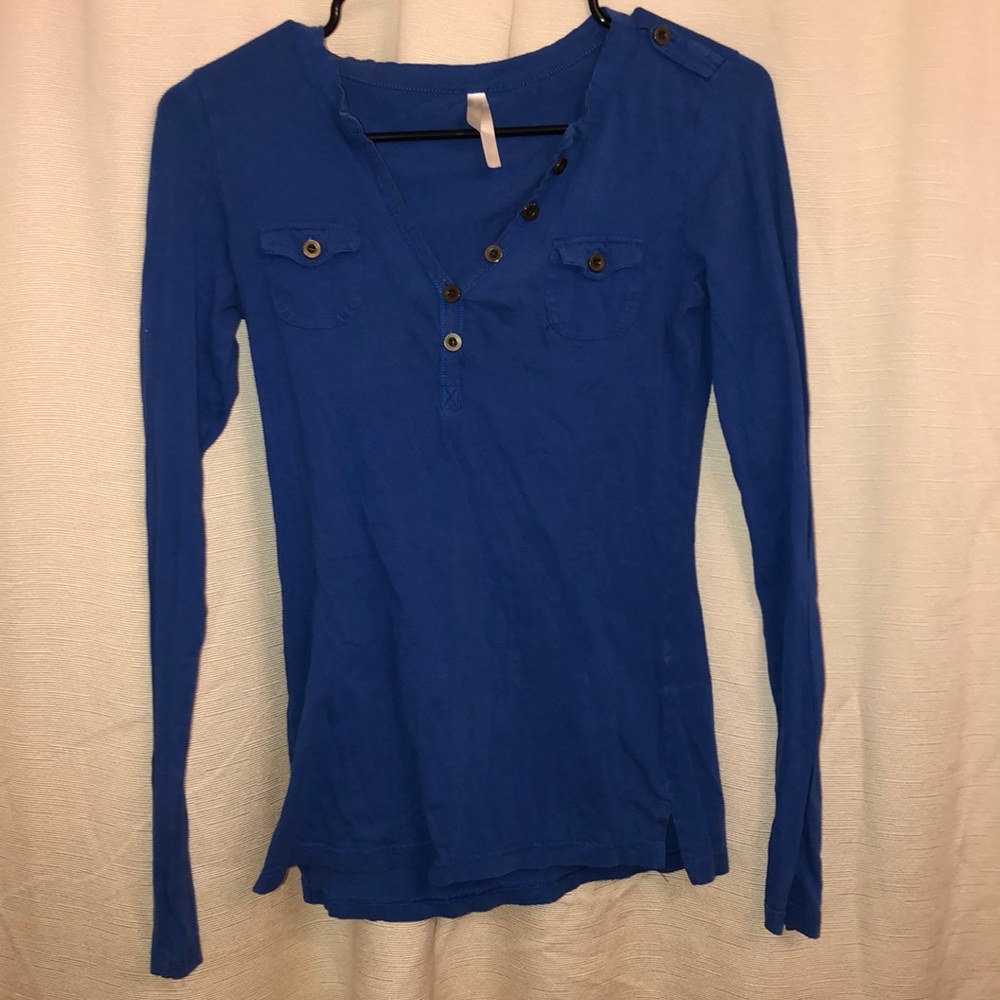 Blue long sleeve shirt